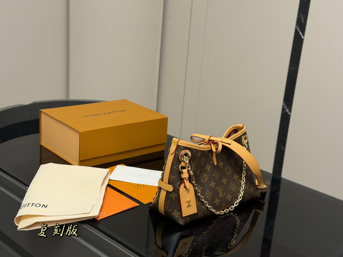 Louis Vuitton LV Carryall Casual Use Shipping Box Included | Luxury Designer Fashion Accessory